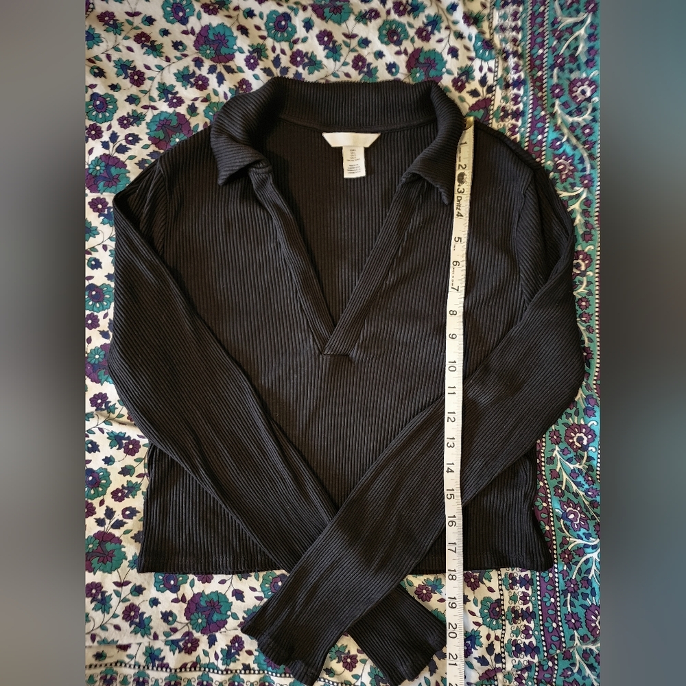 H&M Black Ribbed Collared Long Sleeved Top